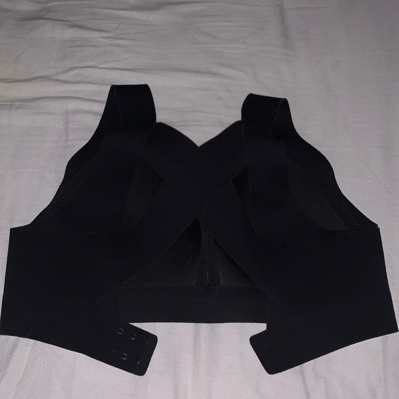 Lululemon Enlite bra - Picture 3 of 4